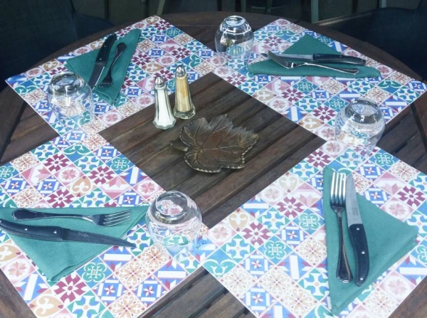 Le restaurant - Les Trois Dauphins - La Tronche - bon restaurant LA TRONCHE